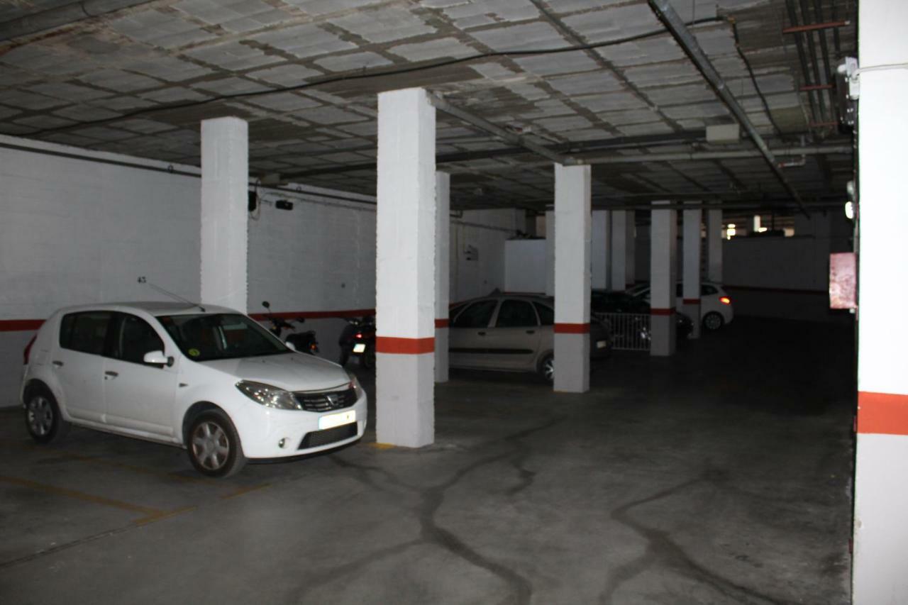 Apartamento Con Parking Gratuito Daire Málaga Dış mekan fotoğraf