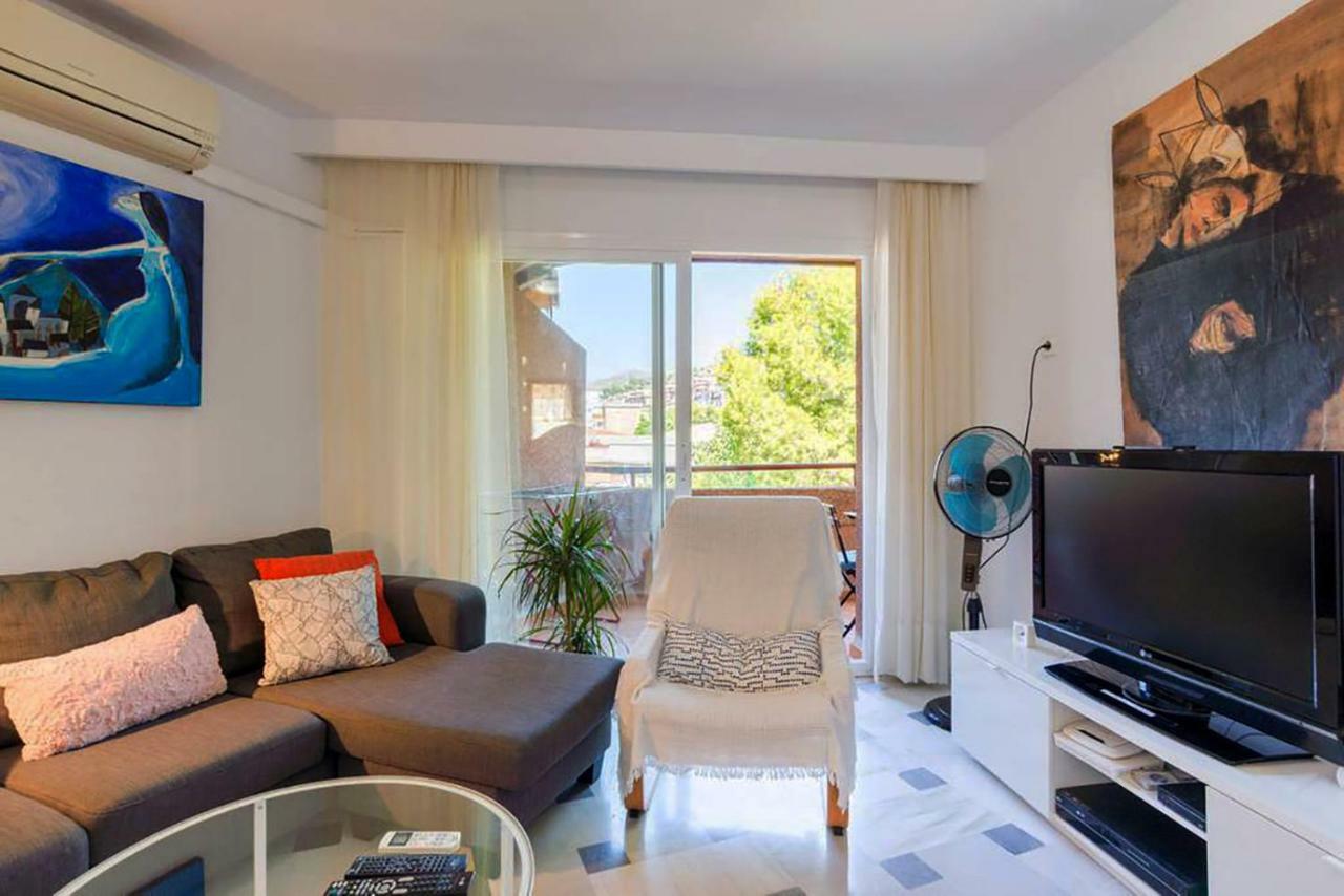 Apartamento Con Parking Gratuito Málaga Dış mekan fotoğraf