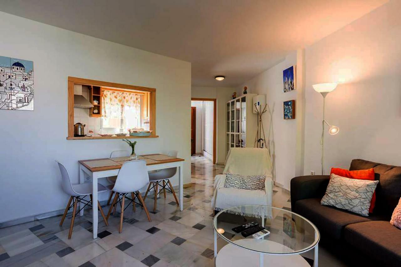 Apartamento Con Parking Gratuito Málaga Dış mekan fotoğraf