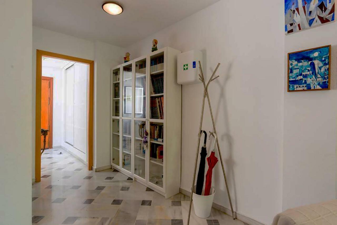 Apartamento Con Parking Gratuito Málaga Dış mekan fotoğraf